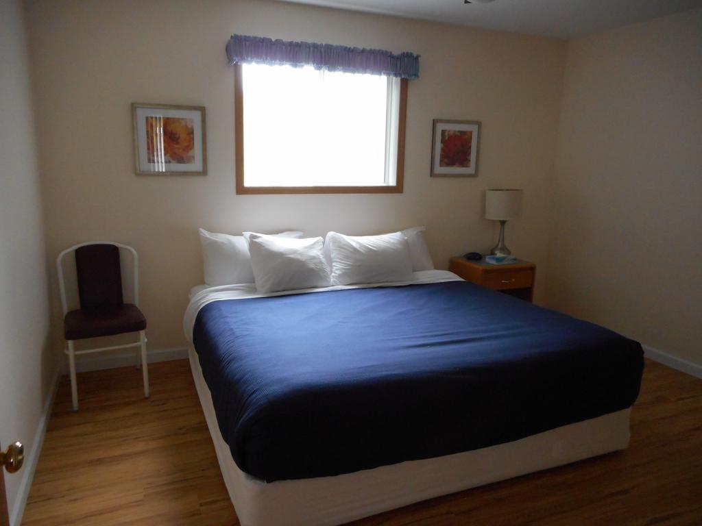 Blue River Motel ภายนอก รูปภาพ