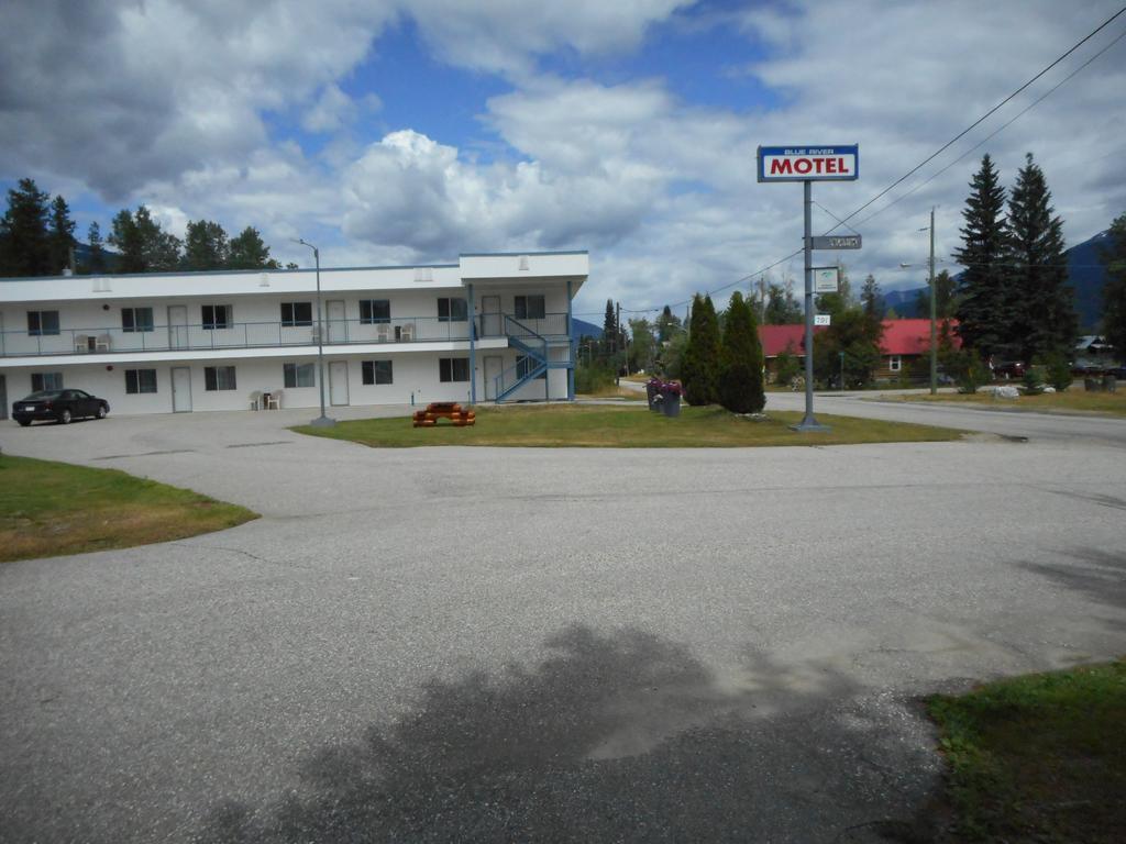 Blue River Motel ภายนอก รูปภาพ