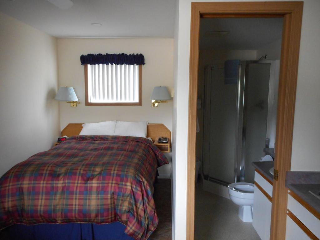 Blue River Motel ภายนอก รูปภาพ